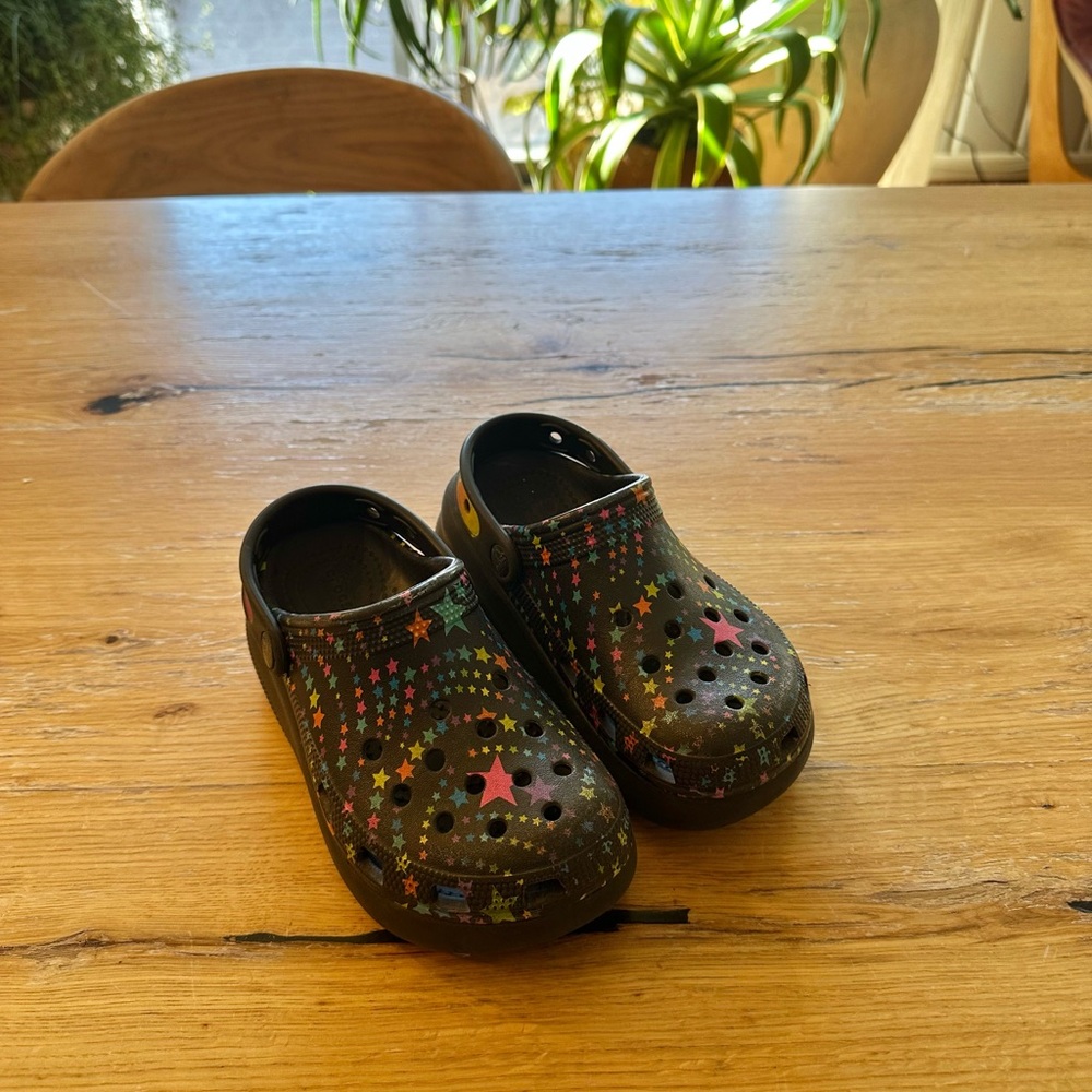 Cutie Crush Kids Crocs SZ 1